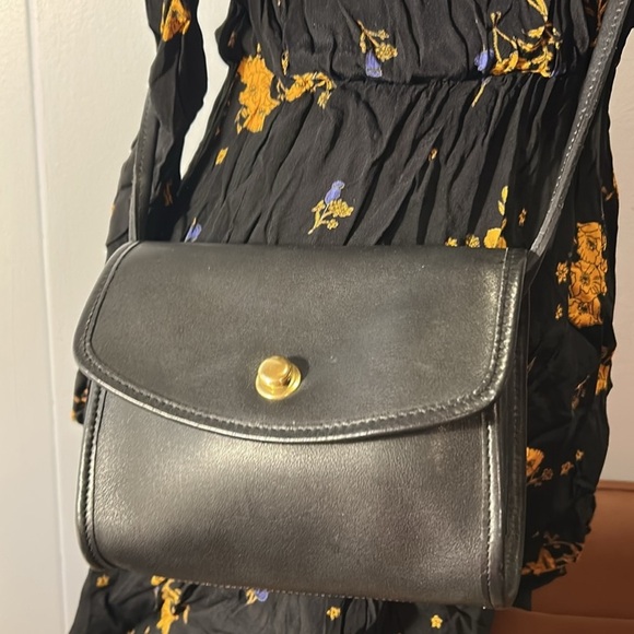 Coach Vintage elegant leather bag purse with pull lock closure made in USA - Picture 2 of 16